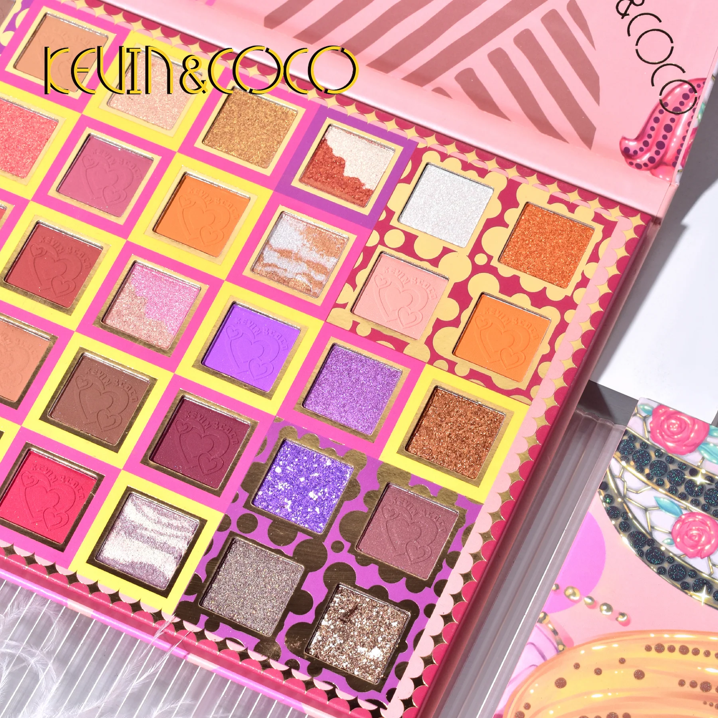 Paleta de sombras de ojos KEVIN & COCO de 40 colores con puntos divertidos
