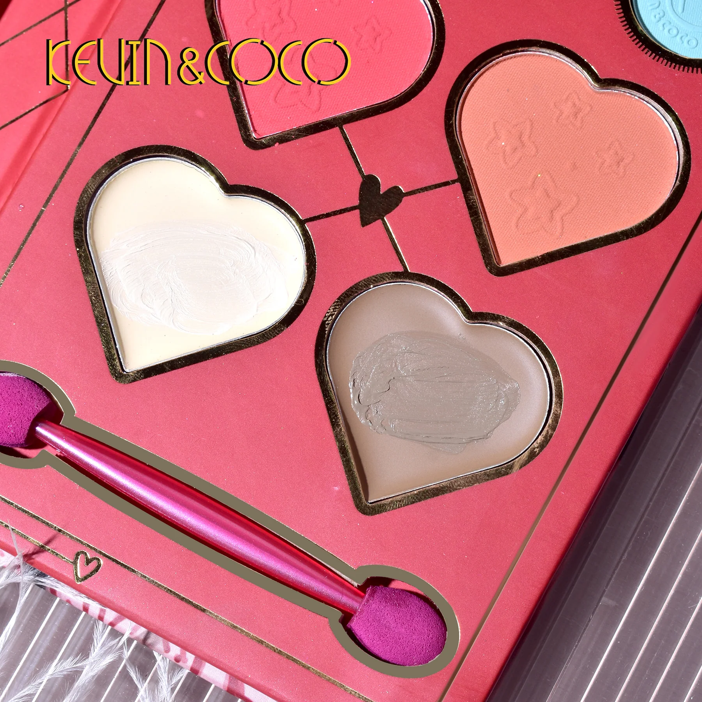 Paleta de sombras de ojos KEVIN & COCO Bunny Dreams de 74 colores