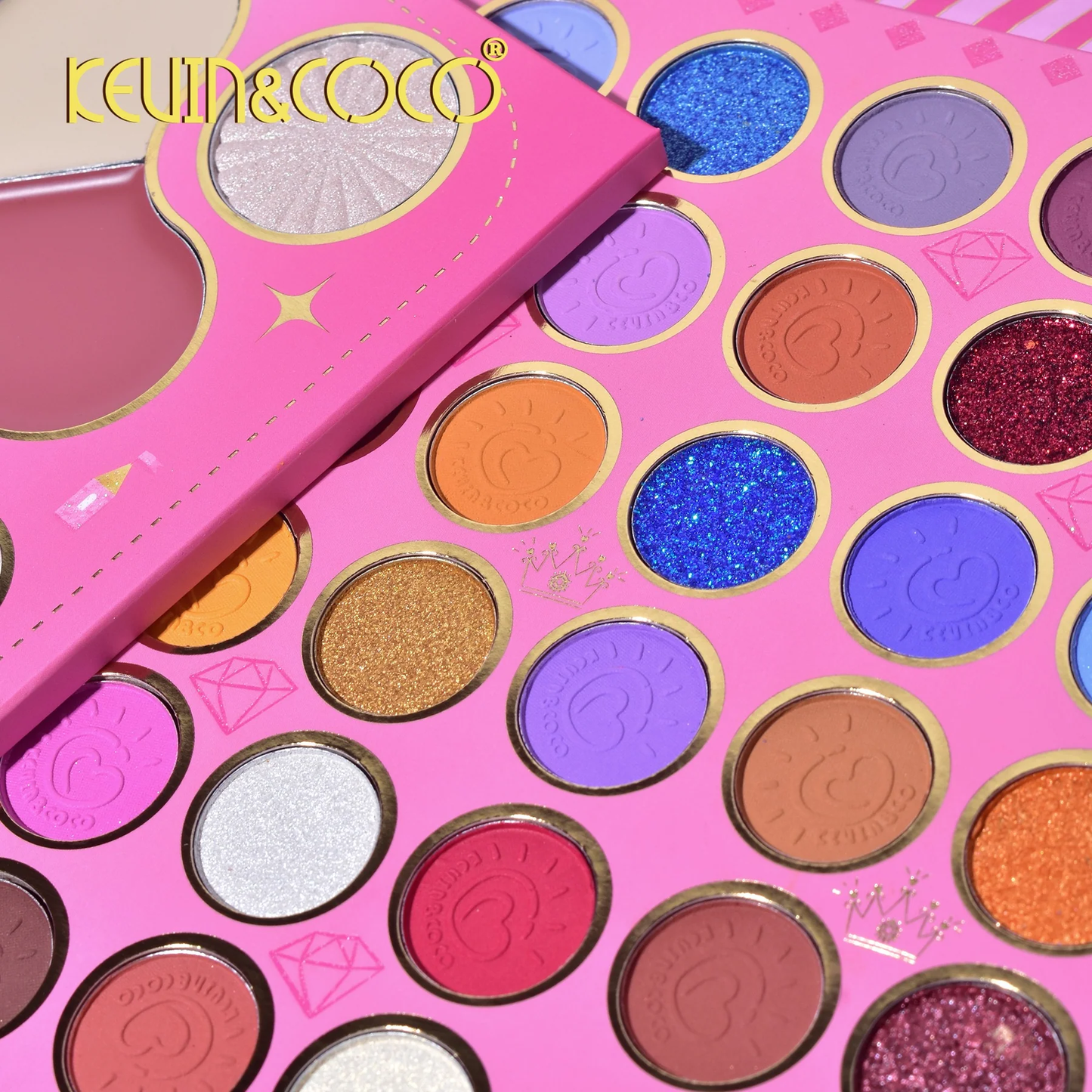 Paleta de sombras de ojos KEVIN & COCO Princess Arora de 79 colores