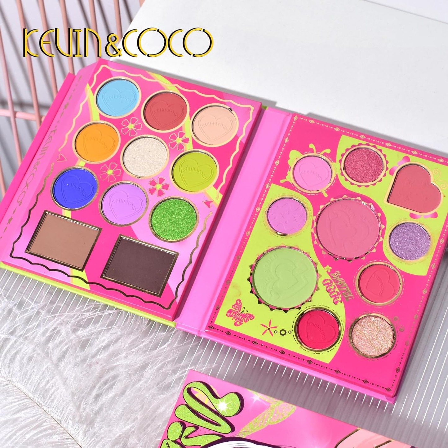 Paleta de Sombra de Ojos, Iluminador y Colorete Maquillaje KEVIN & COCO GOGO 43 Colores