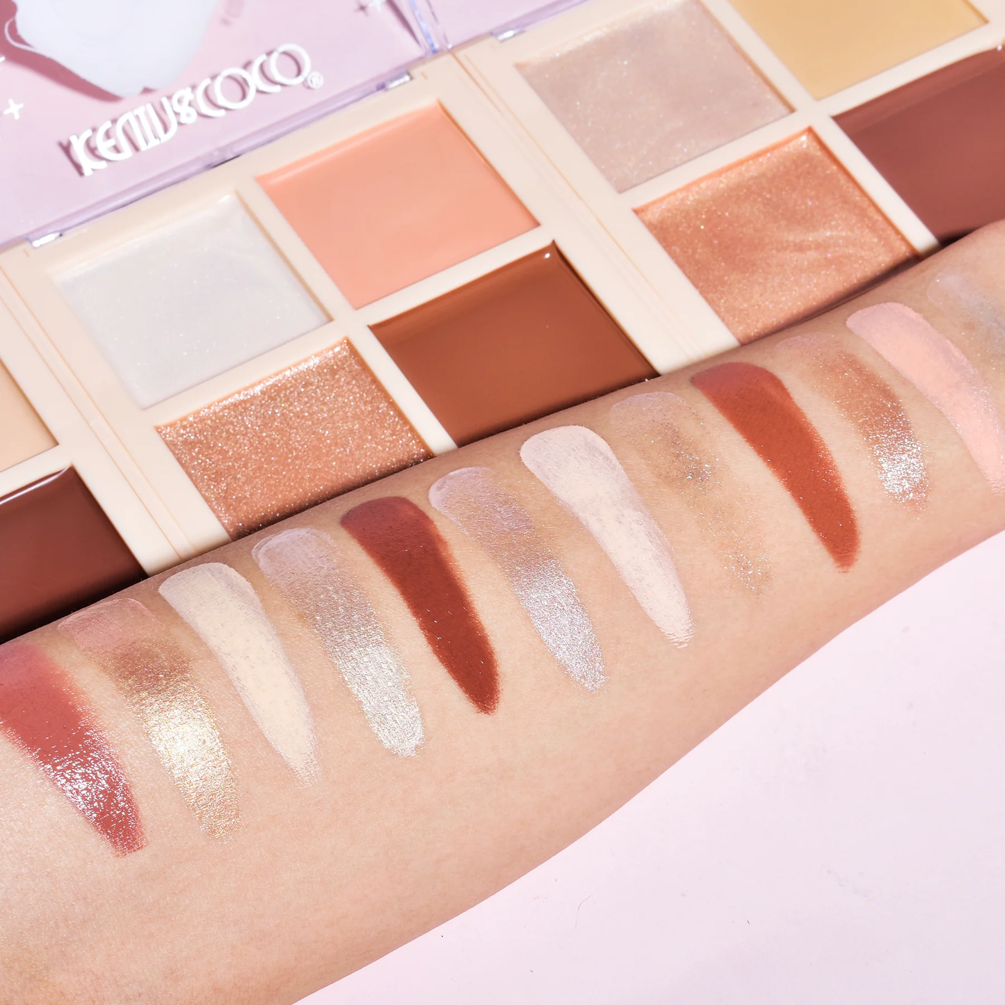 Paleta de contorno en crema Leah de Muse de 4 colores